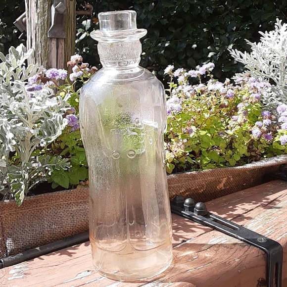 Vintage 1930s Mr. Pickwick glass bottle - Picture 3 of 5